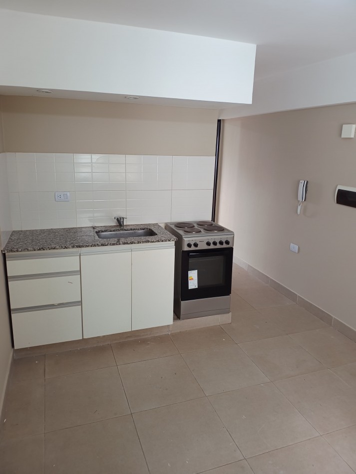 VENTA DEPTO 1 DORMITORIO - ENTRE RIOS 765