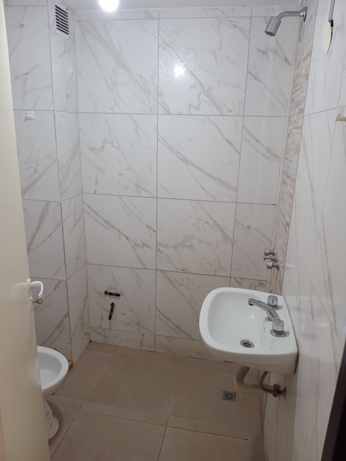 VENTA DEPTO 1 DORMITORIO - ENTRE RIOS 765