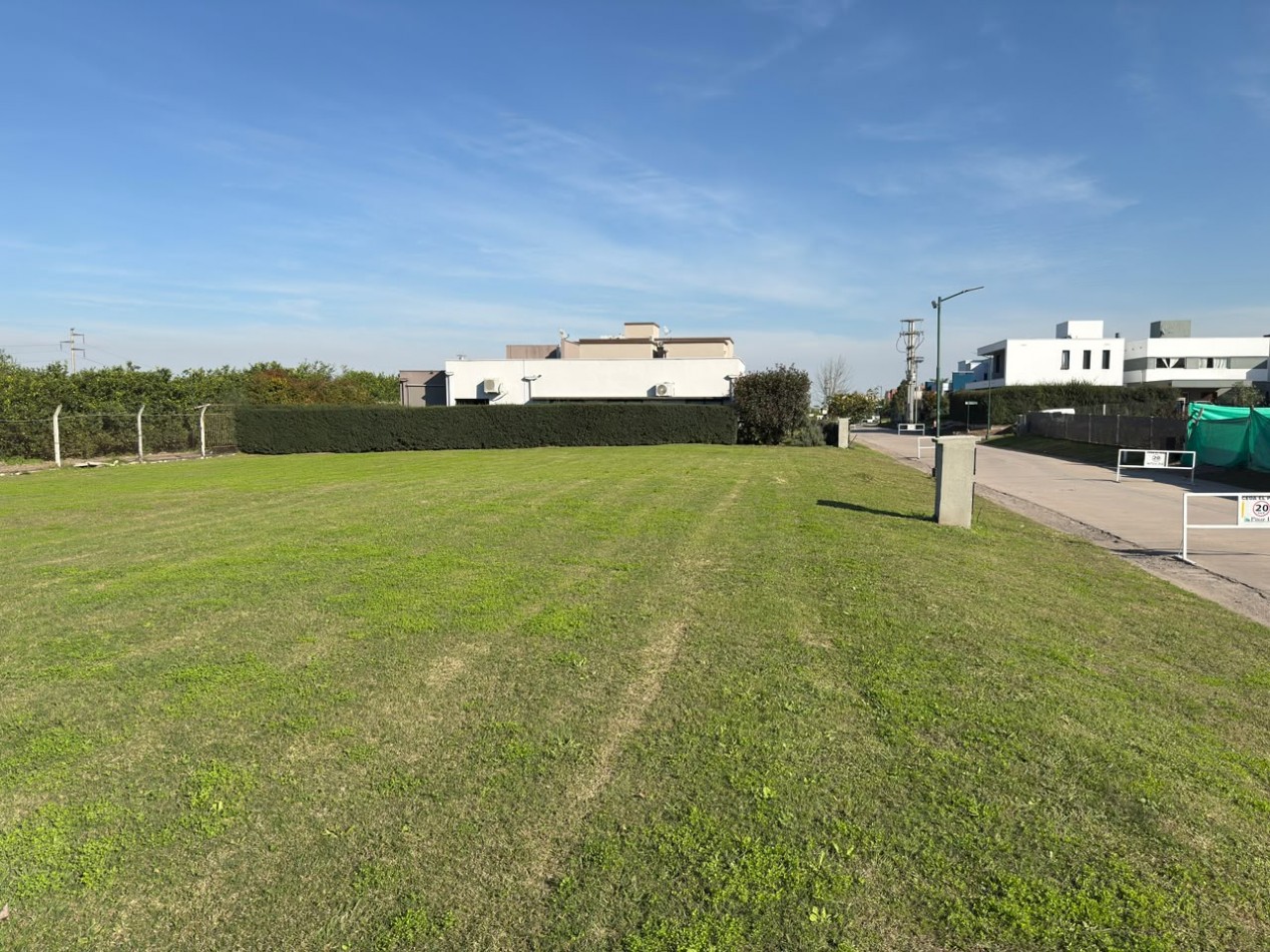 VENTA LOTE EN COUNTRY PINAR II